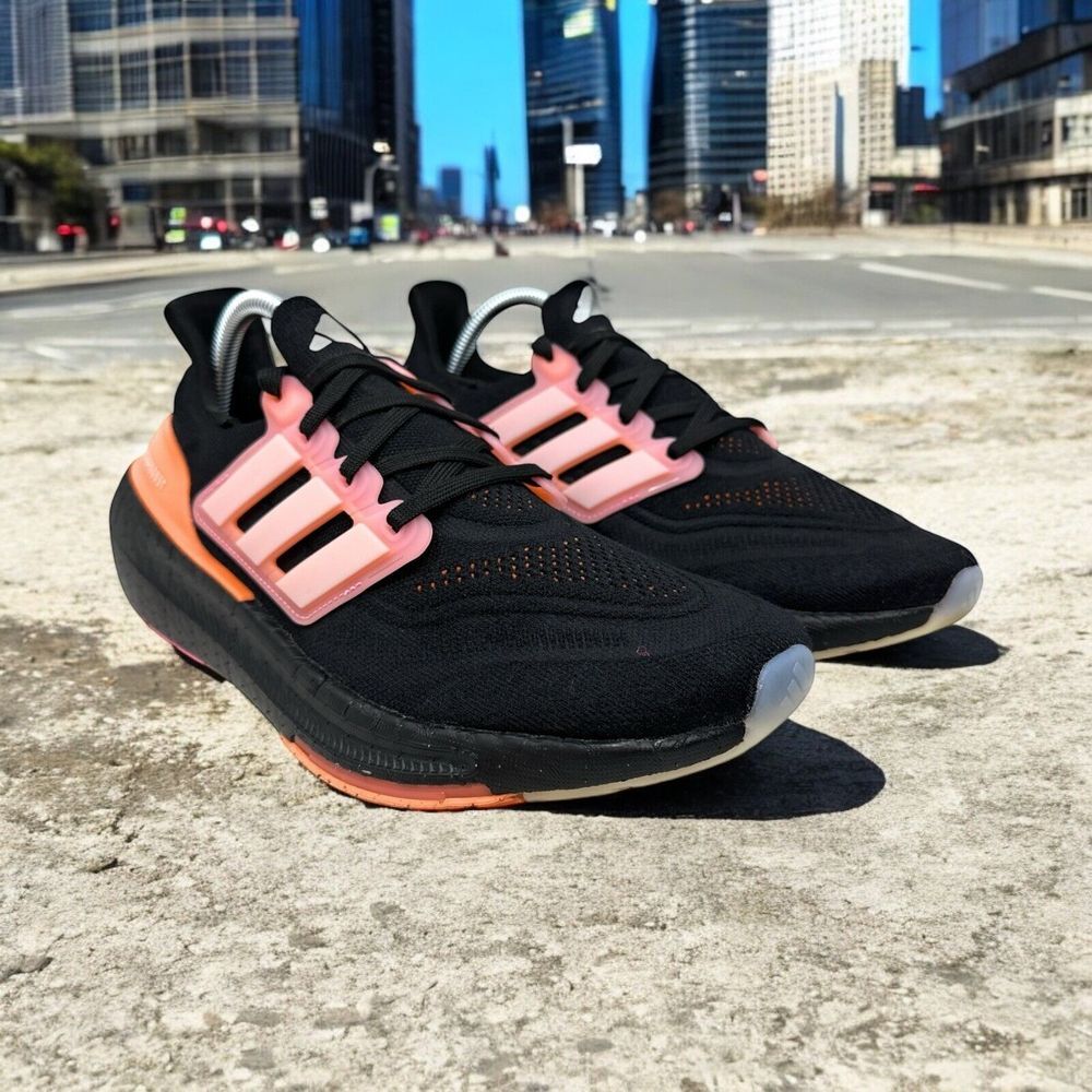 NIB Adidas Womens 9.5 Ultraboost Light Shoes Black/White Tint/Beam Pink HQ8599